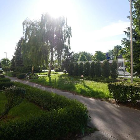 Apartament Waves & Sun Lägenhet Kołobrzeg Exteriör bild