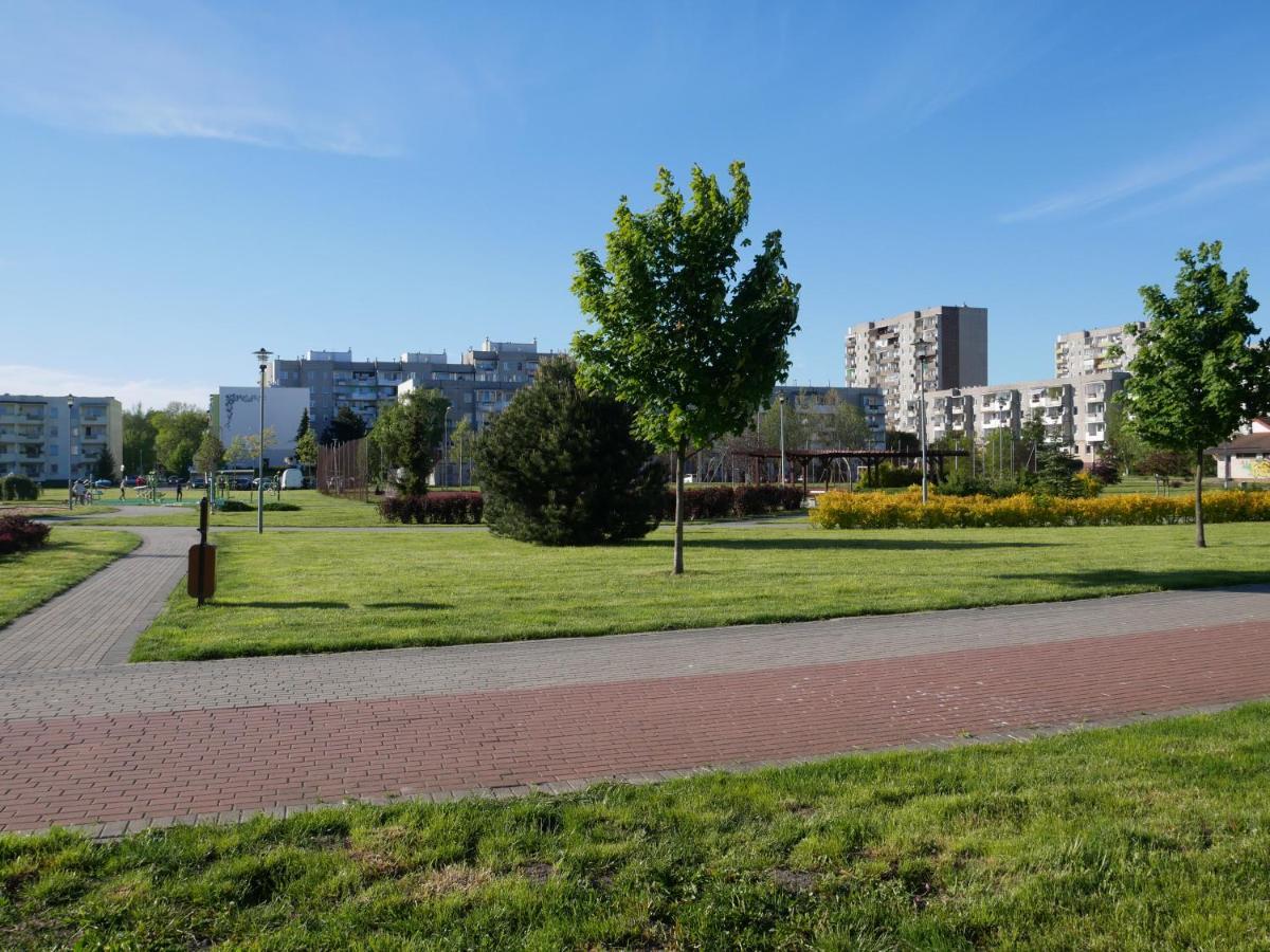 Apartament Waves & Sun Lägenhet Kołobrzeg Exteriör bild